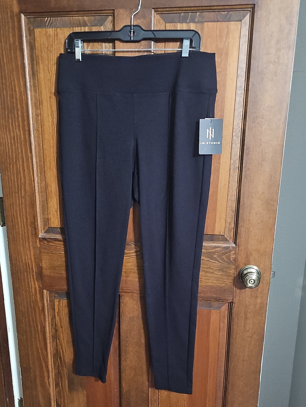 NEW I.N. Studio Black Ponte Slim Leg Pants Size Large